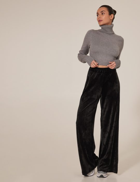Γυναικείο ψηλόμεσο παντελόνι από βελούδινο με άνετο μπατζάκι