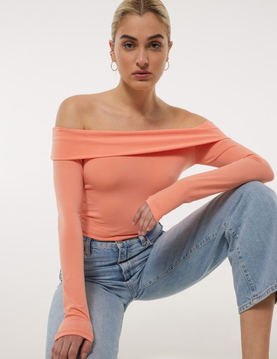 Γυναικεία μακρυμάνικη εφαρμοστή ελαστική μπλούζα με έξω ώμους