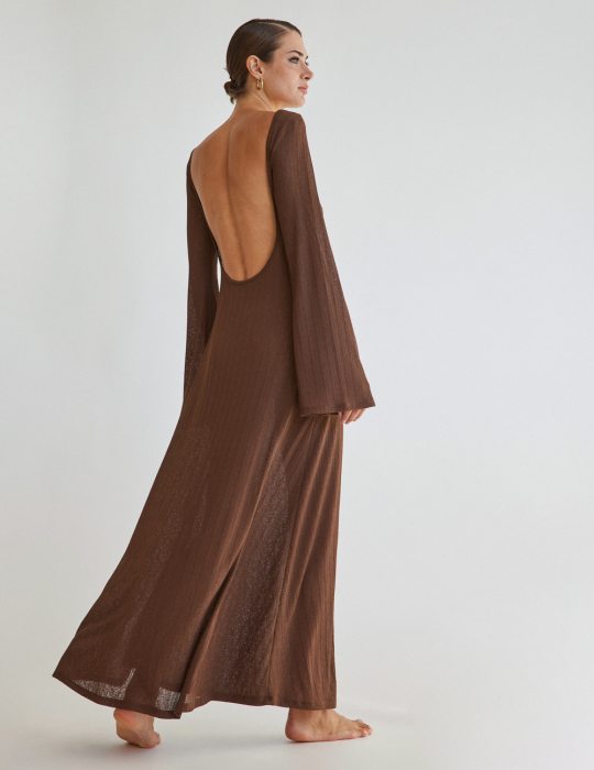 Μακρύ ημιδιάφανο φόρεμα με στρογγυλή πλάτη