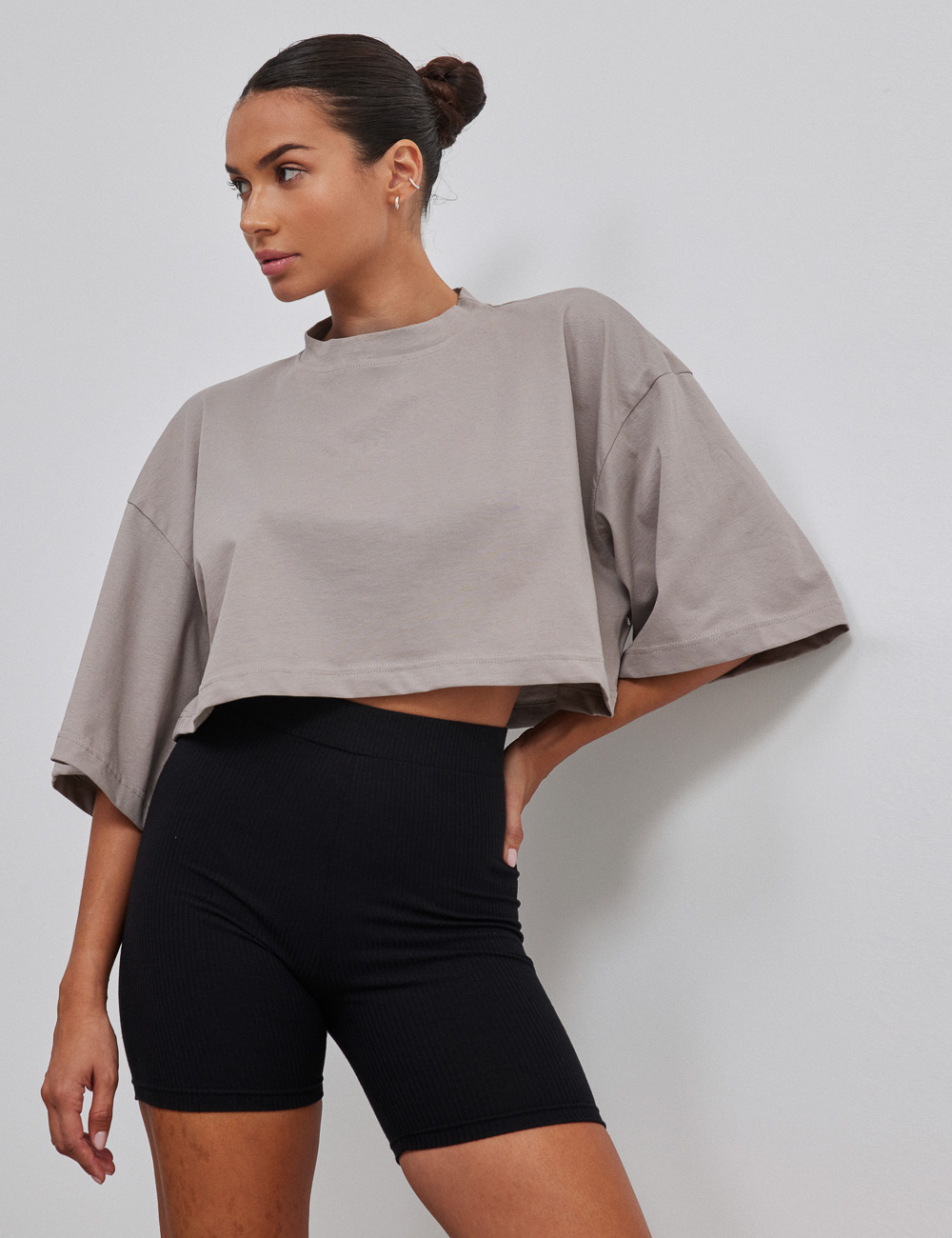 Woman oversized cotton crop top | MINDYOURSTYLE