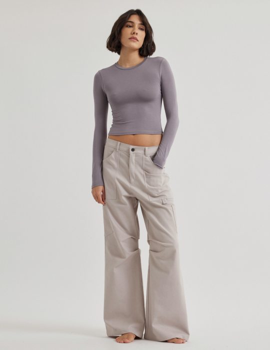Γυναικείο άνετο ίσιο παντελόνι τζιν με τσέπες