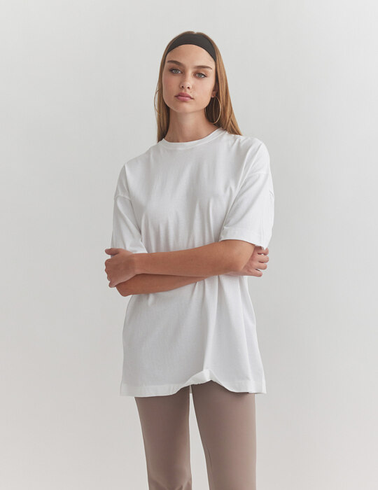Λευκή βαμβακερή κοντομάνικη μπλούζα oversized