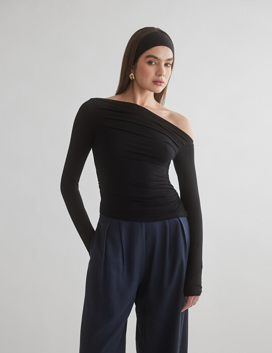 Μακρυμάνικη μπλούζα one-shoulder από bamboo