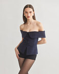 Βελούδινο off-shoulder τοπ με κουμπιά