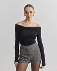 Off-shoulder πλεκτή μακρυμάνικη μπλούζα