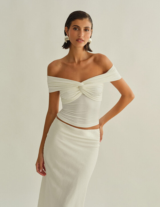 Off-shoulder τοπ με ανεστραμμένο ντεκολτέ