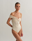 One-shoulder κορμάκι με σούρες