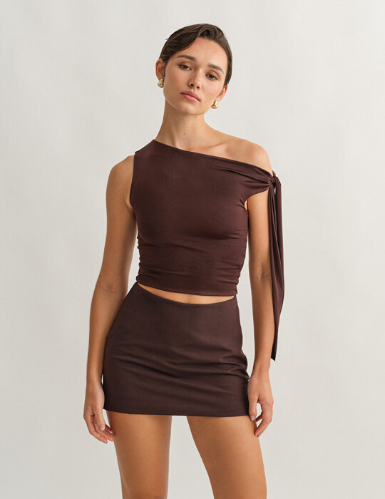 One-shoulder τοπ με δέσιμο