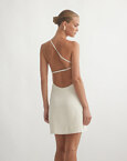 One-shoulder μίνι φόρεμα με ανοιχτή πλάτη