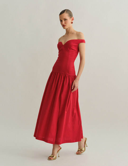 Off-shoulder λινό midi φόρεμα