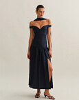 Off-shoulder λινό midi φόρεμα