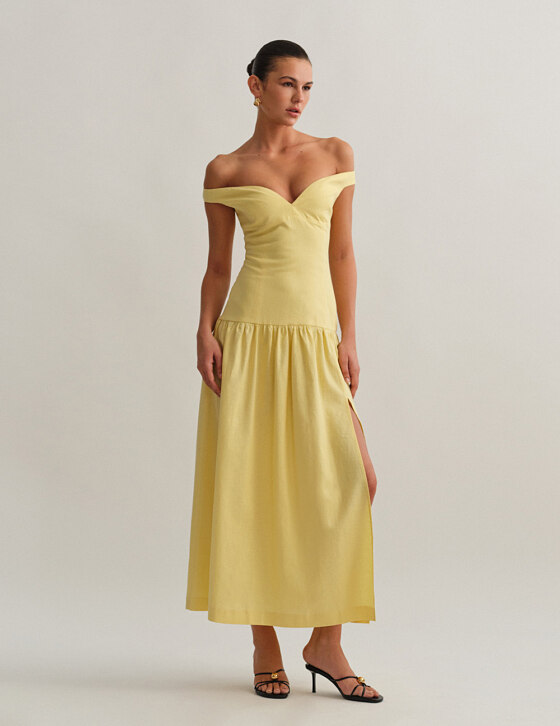 Off-shoulder λινό midi φόρεμα