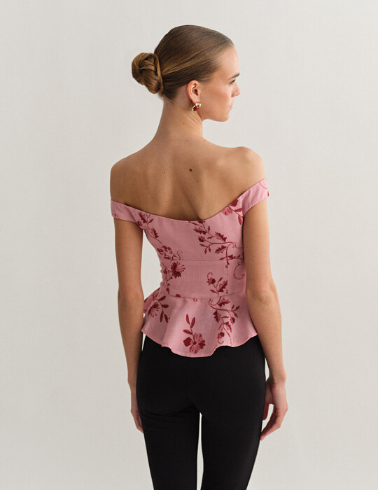 Off-shoulder λινό εμπριμέ τοπ