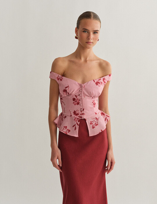 Off-shoulder λινό εμπριμέ τοπ