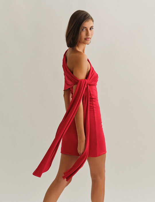 One-shoulder μίνι φόρεμα με ελαφριά πλέξη